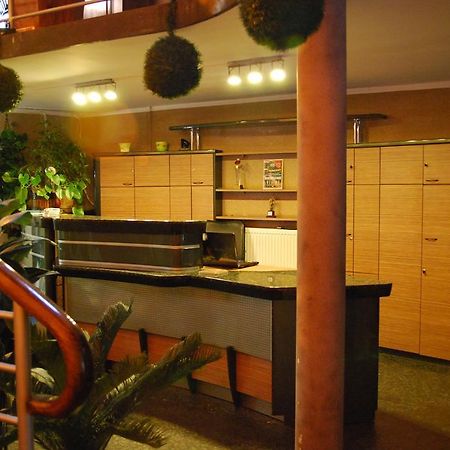 ביאליסטוק Adeo Hostel מראה חיצוני תמונה