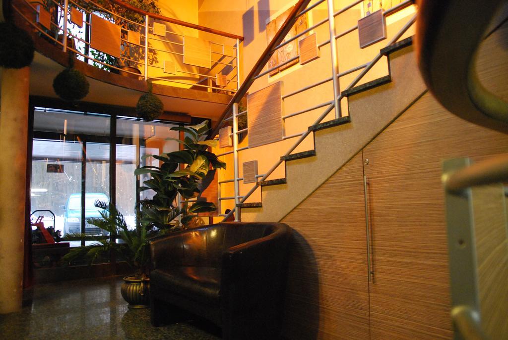 ביאליסטוק Adeo Hostel מראה חיצוני תמונה