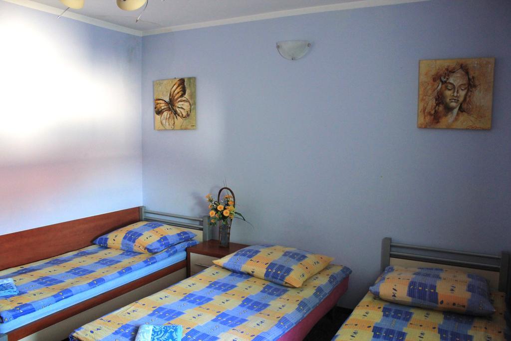 ביאליסטוק Adeo Hostel מראה חיצוני תמונה