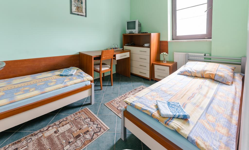 ביאליסטוק Adeo Hostel חדר תמונה