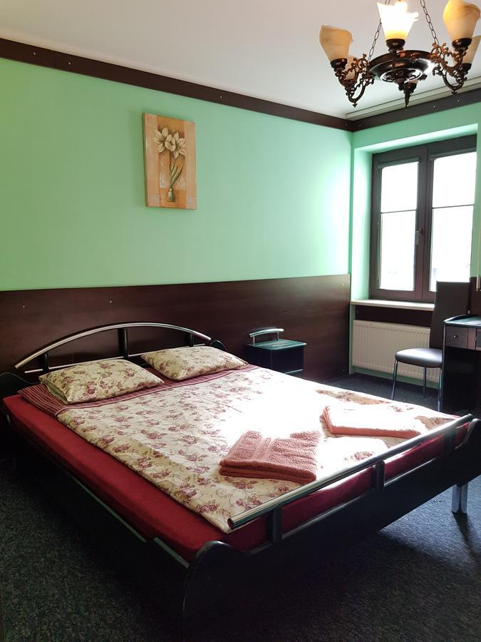 ביאליסטוק Adeo Hostel מראה חיצוני תמונה